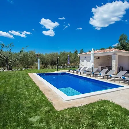Nikolas Holiday home *